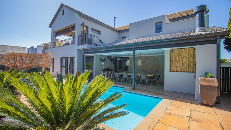 3 Bedroom Property for Sale in The Coves North West
